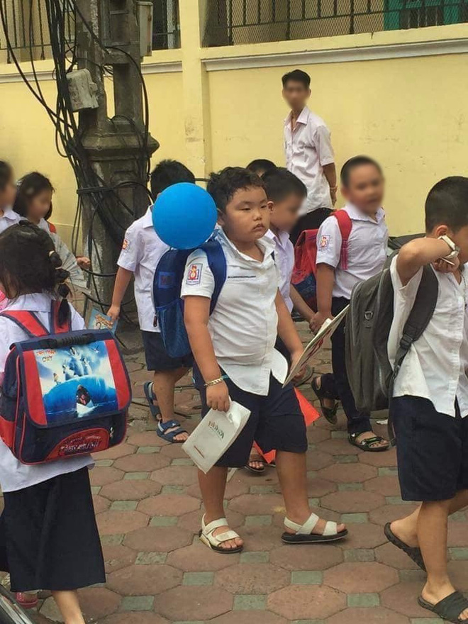 Quần Áo Xộc Xệch: Phong Cách Thời Trang Cá Tính và Độc Đáo Gallery 2