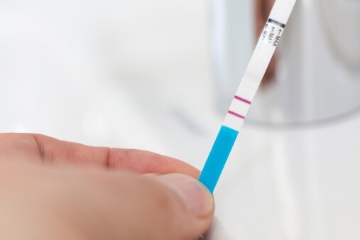 Que thử 2 vạch nhưng không có thai: Nguyên nhân và giải đáp