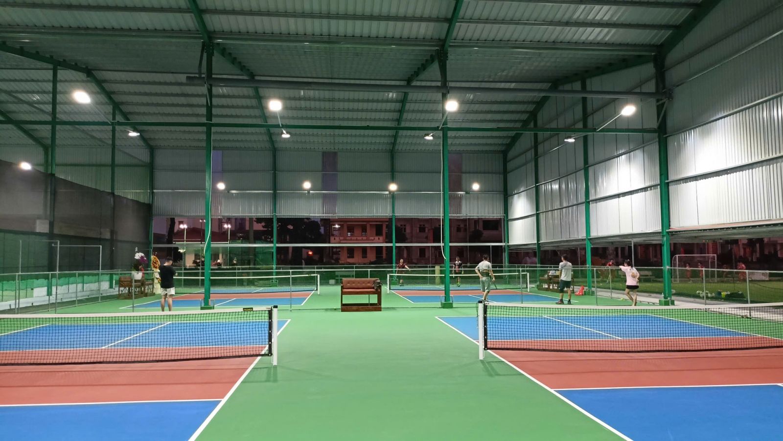 Sân 152 Nguyễn Oanh: Thông tin chi tiết và đặt sân
