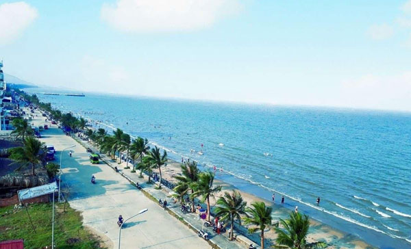 So sánh Biển Hải Tiến và Sầm Sơn: Nên chọn biển nào cho chuyến đi của bạn?