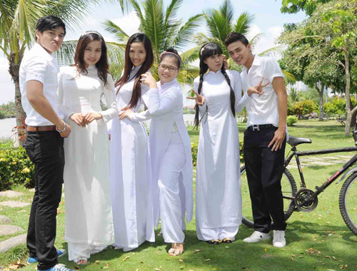 Sỏi Đá Cũng Biết Yêu