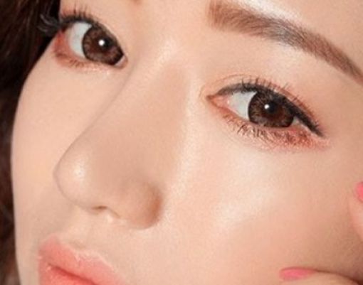 Sợi Lông Trắng Mọc Trên Mặt: Nguyên Nhân và Cách Xử Lý