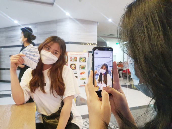 Sống Ảo Của Giới Trẻ Hiện Nay: Thực Tại Hay Huyền Thoại?