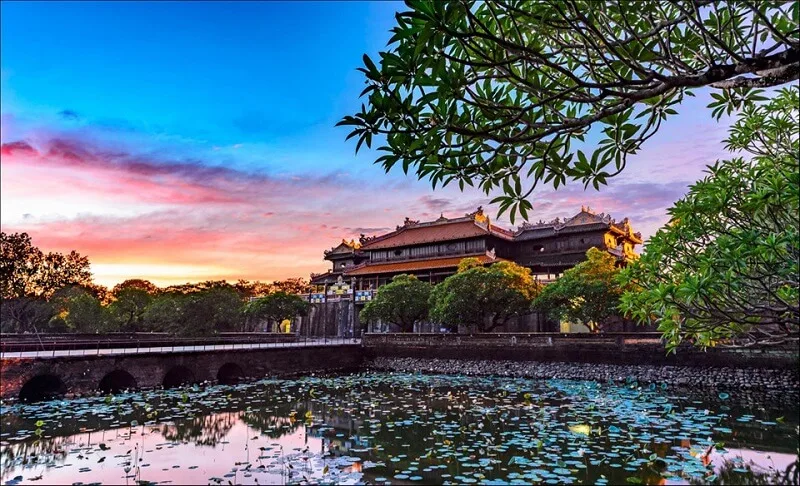 STT Huế Mộng Mơ: Những Câu Nói Hay Về Vẻ Đẹp Cố Đô Gallery 1