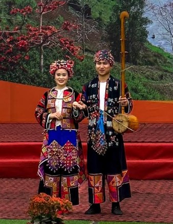 Trang phục người Lô Lô Gallery 2