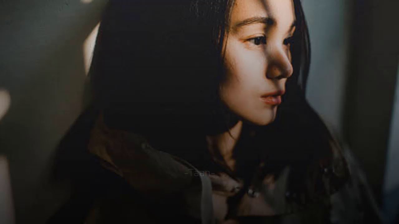 Sợ bàn tay em mong manh quá biết mai sau này còn giữ được anh Gallery 1