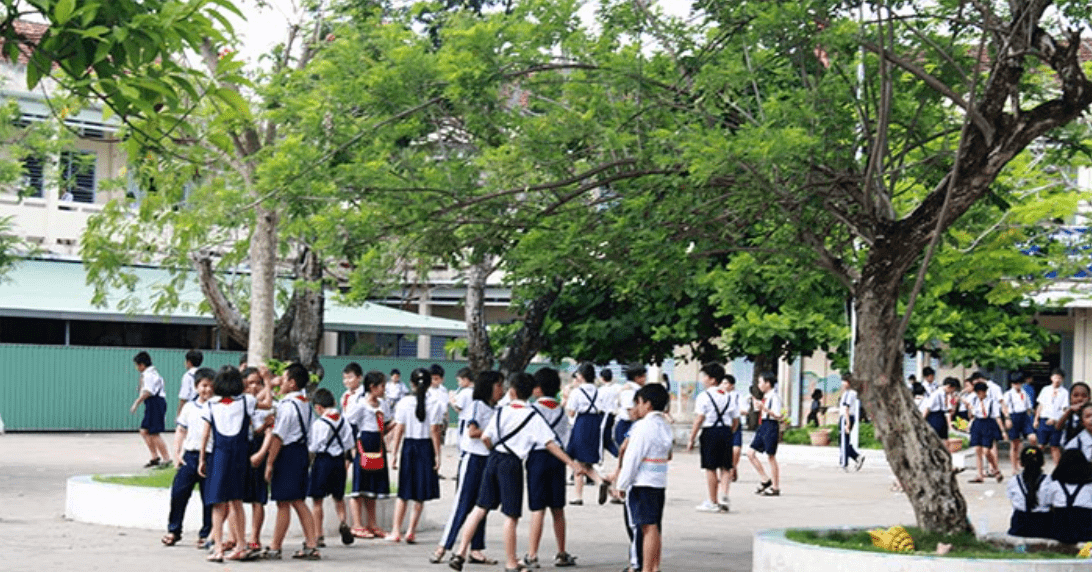 Tả Ngôi Trường Trước Giờ Học Gallery 2