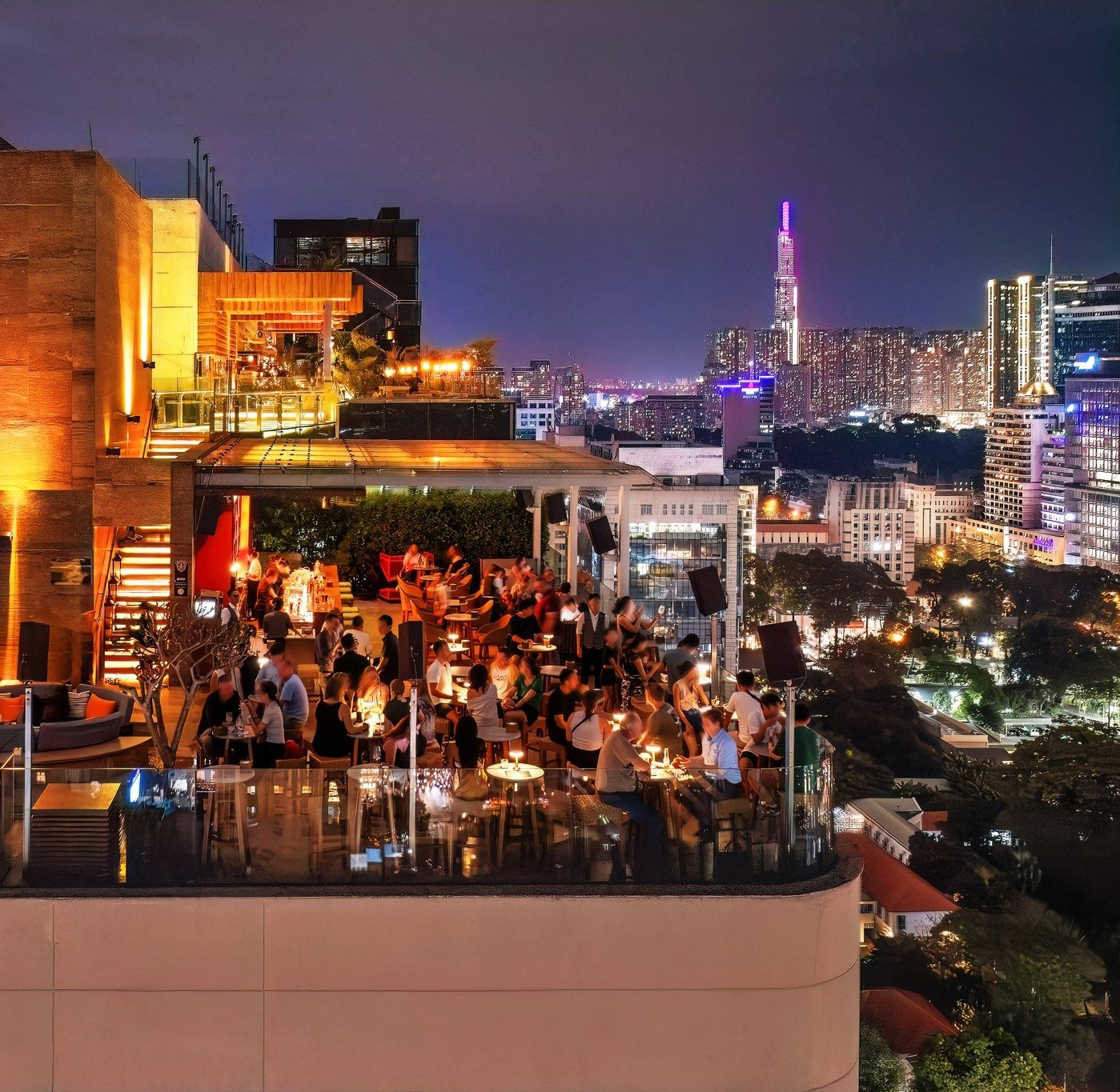 STT Sài Gòn Về Đêm: Những Câu Nói Hay Về Thành Phố Không Ngủ Gallery 2