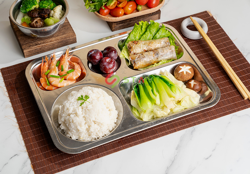Suất Cơm: Sự lựa chọn tiện lợi và dinh dưỡng cho mọi người