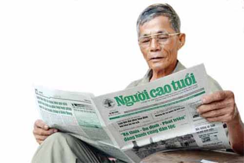 Tả Ông Đang Đọc Báo