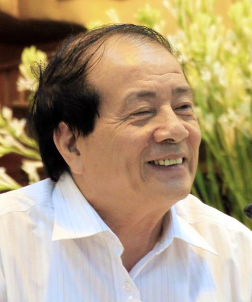Tác Giả Bài Thơ Sang Thu Là Ai?
