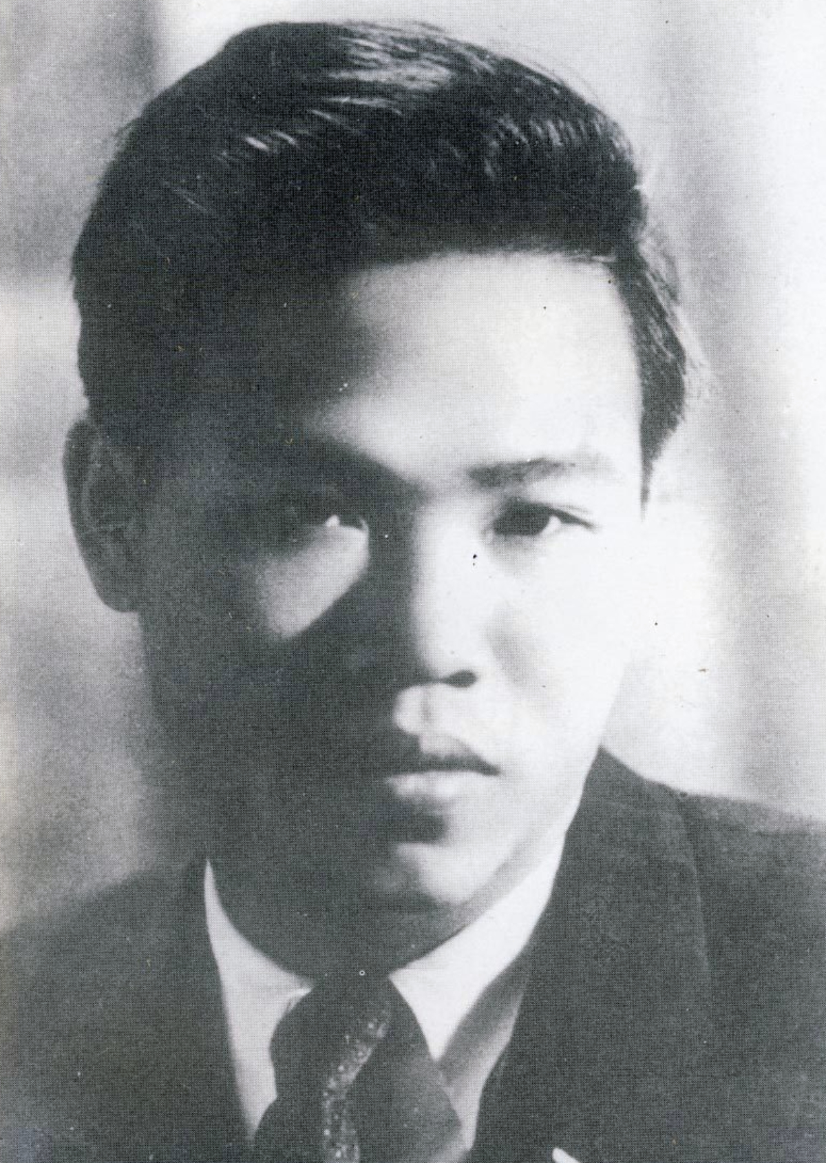 Tràng Giang - Thi phẩm bất hủ của Huy Cận