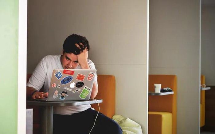 Tác hại của học online