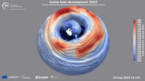 Tầng Ozone Bị Thủng Ở Đâu?