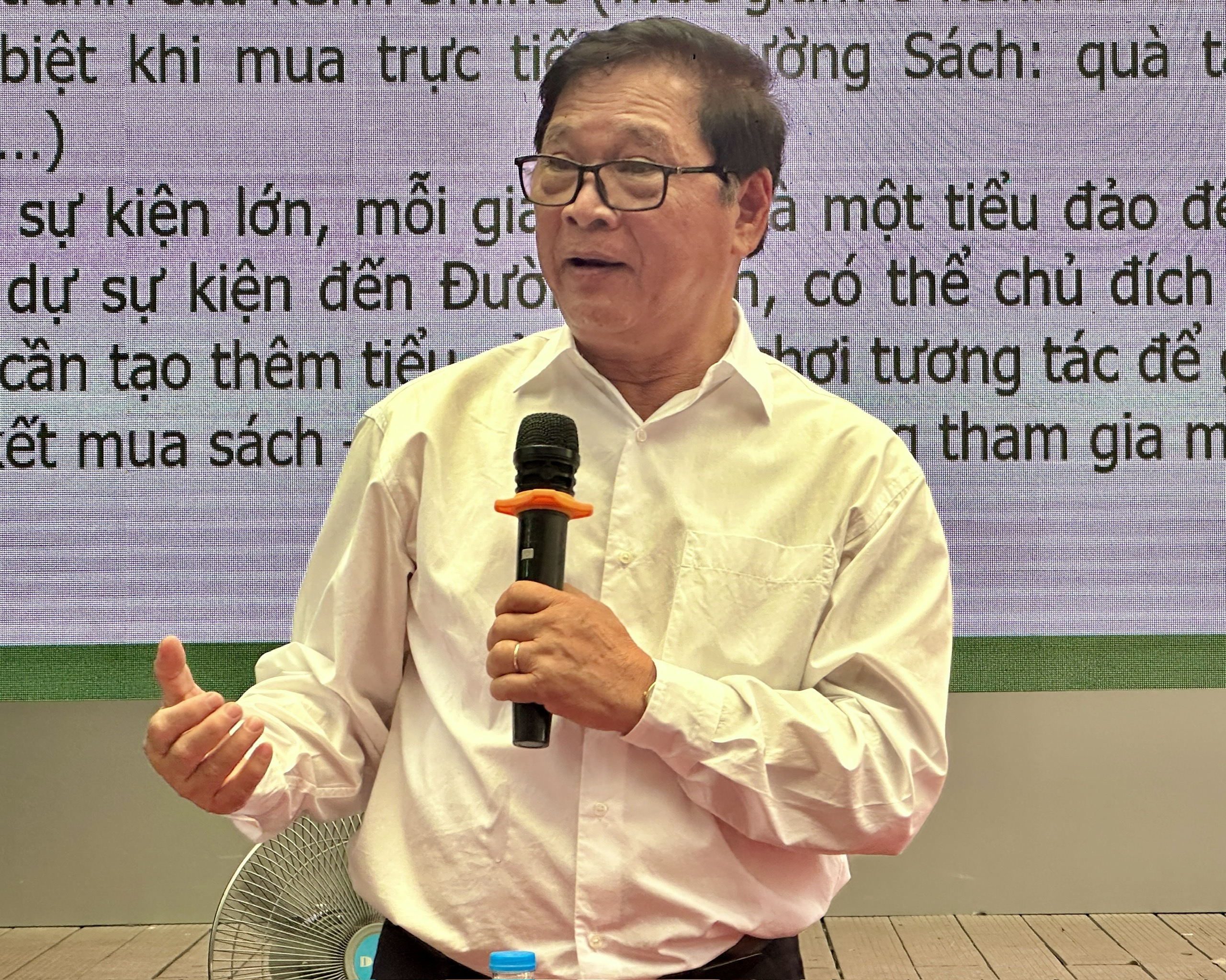 Văn Nghị Luận Về Sách: Nguồn Cảm Hứng Vô Tận Của Nhân Loại Gallery 2