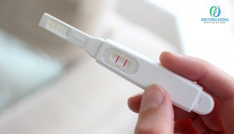 Thai lưu thử que có lên 2 vạch không?