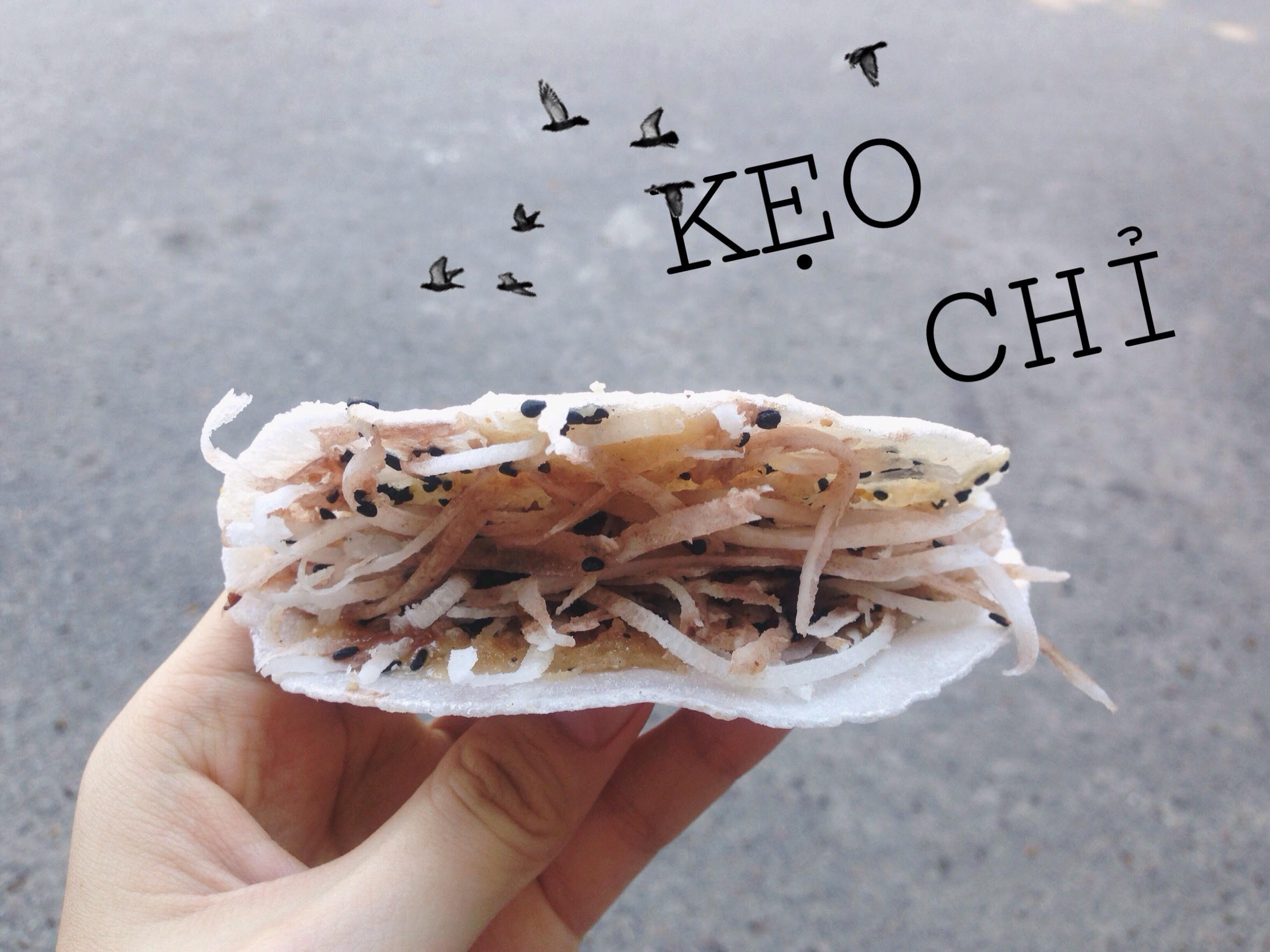Kẹo Chỉ Tơ Hồng - Hương Vị Tuổi Thơ Ngọt Ngào Gallery 1