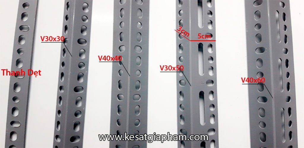 Thanh Sắt Lỗ Làm Kệ: Giải Pháp Tiết Kiệm, Chắc Chắn và Đa Năng