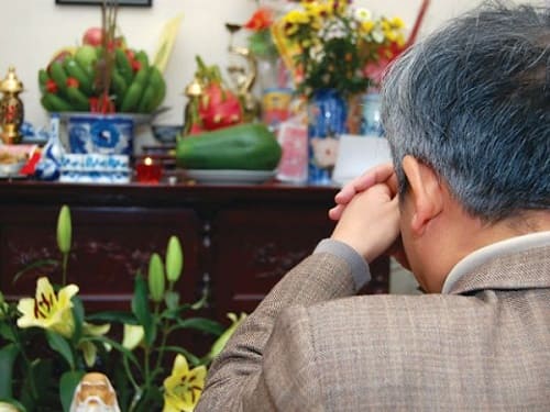Thắp Hương Khấn Như Thế Nào?