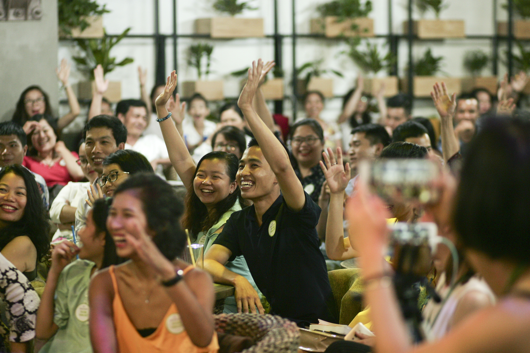 Thầy Trong Suốt Là Ai?