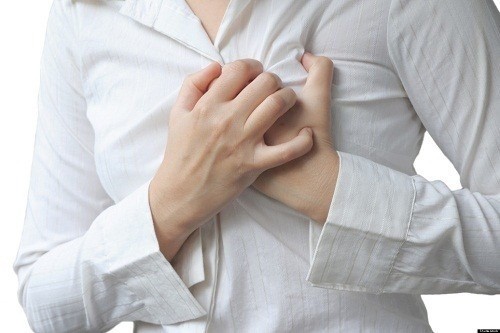 Thi thoảng nhói tim: Nguyên nhân và cách xử trí