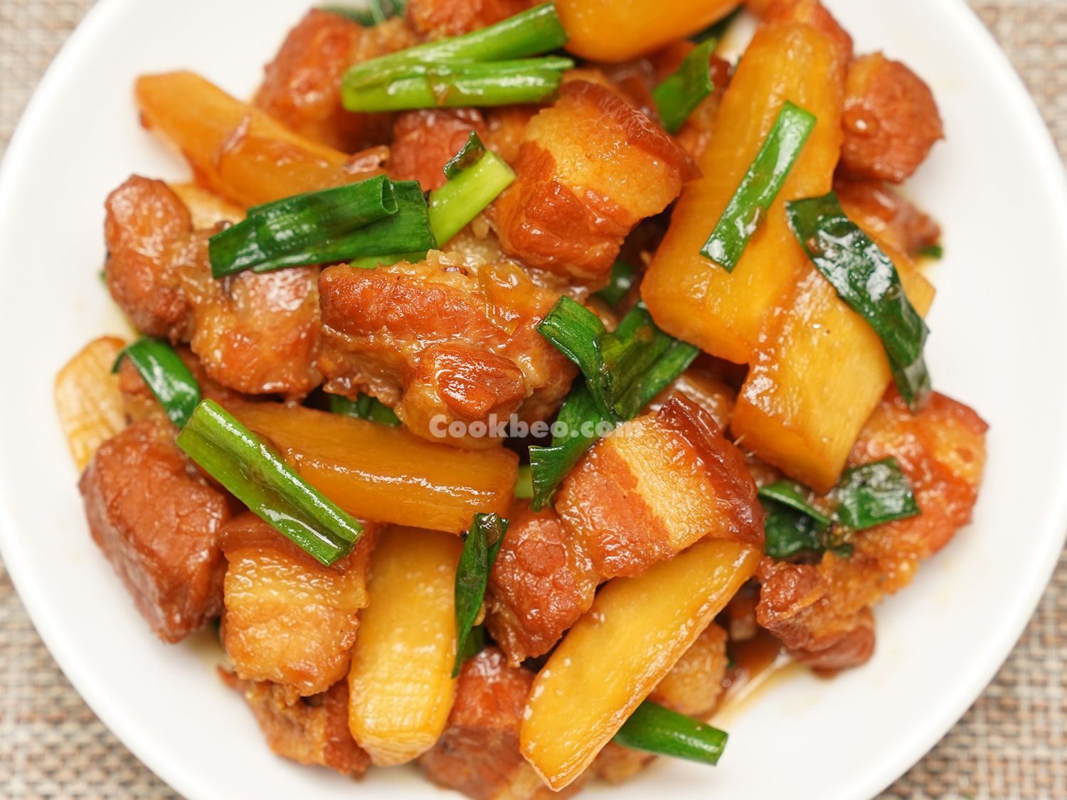Thịt Kho Củ Cải