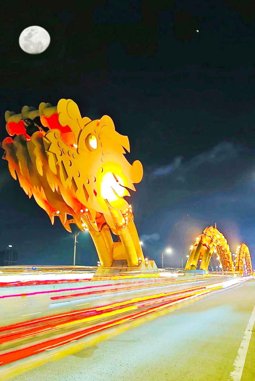 Cầu Rồng Phun Lửa Mấy Giờ? Gallery 1