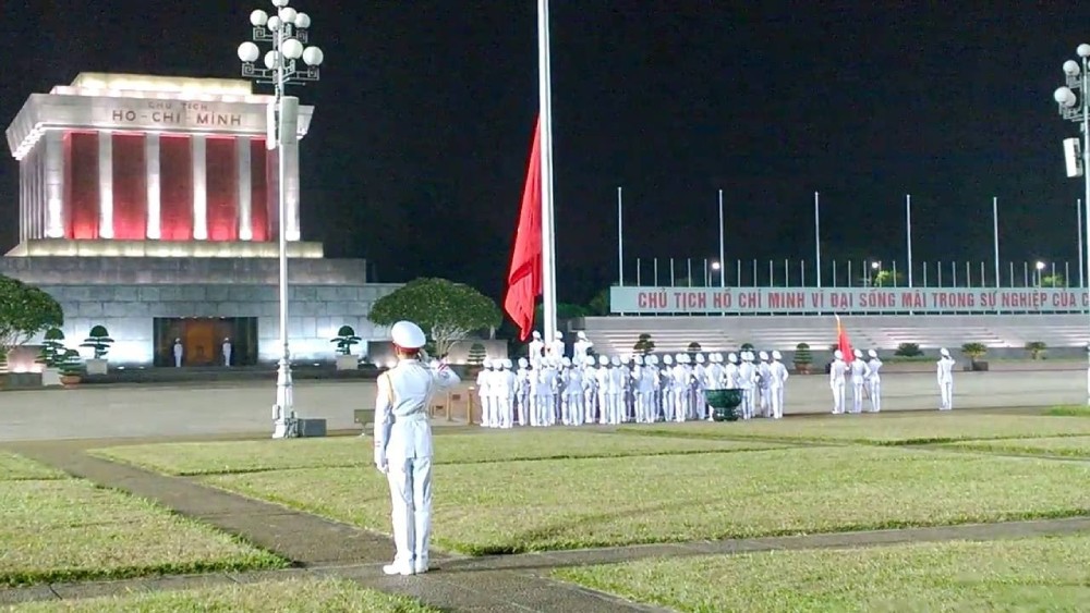 Lịch Thượng Cờ Lăng Bác Gallery 1