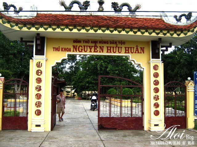 Tóm tắt tiểu sử Nguyễn Hữu Huân Gallery 1