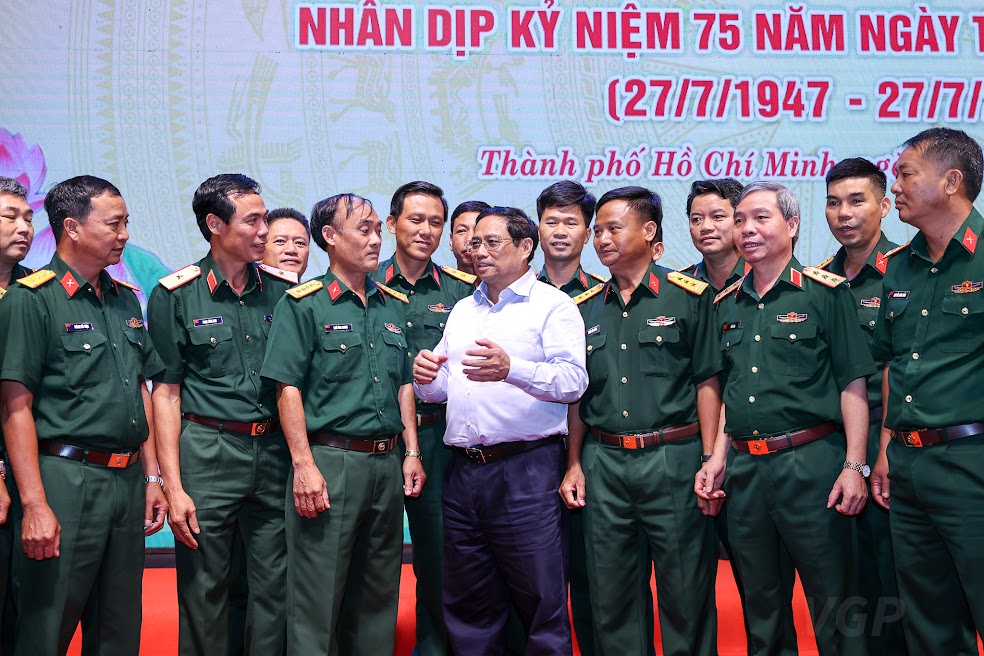 Vũ Em Thanh Ky Sĩ Gallery 1