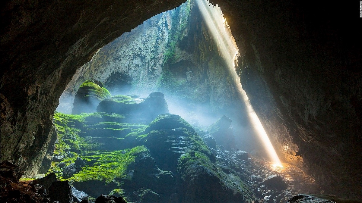 Hang Sơn Đoòng Du Lịch: Khám Phá Kỳ Quan Thiên Nhiên Tuyệt Vời Gallery 1