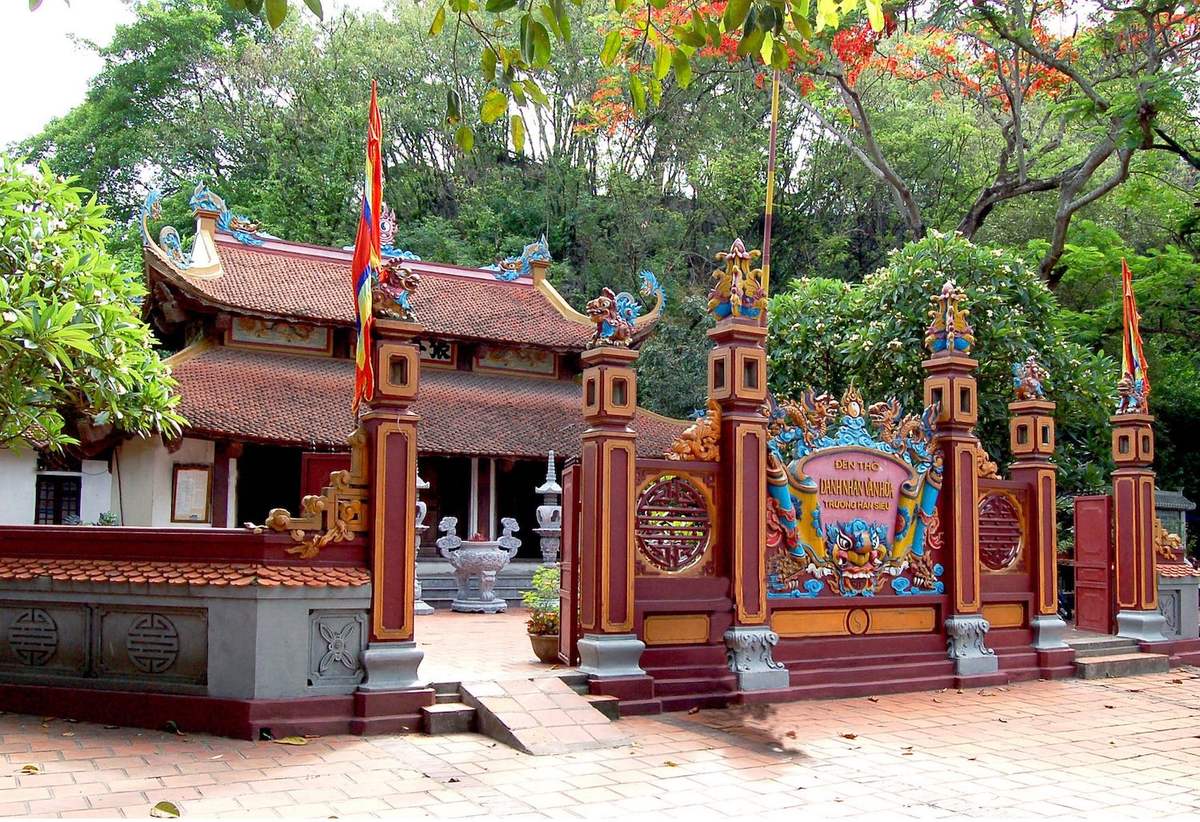 Trương Hán Siêu Nha Trang Gallery 1