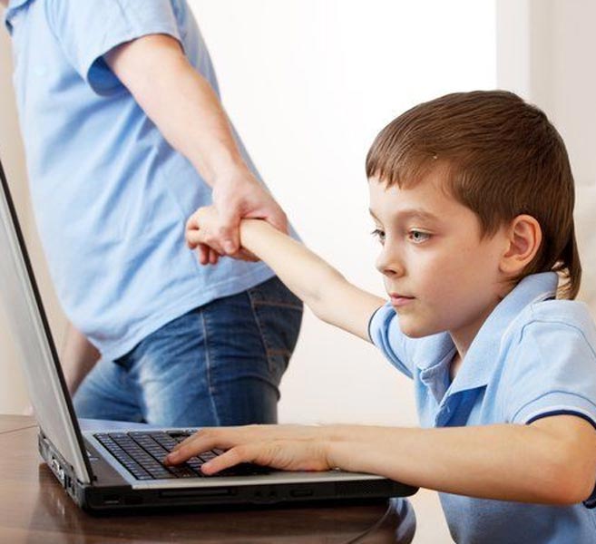 Thực trạng nghiện Internet: Nguy cơ và giải pháp