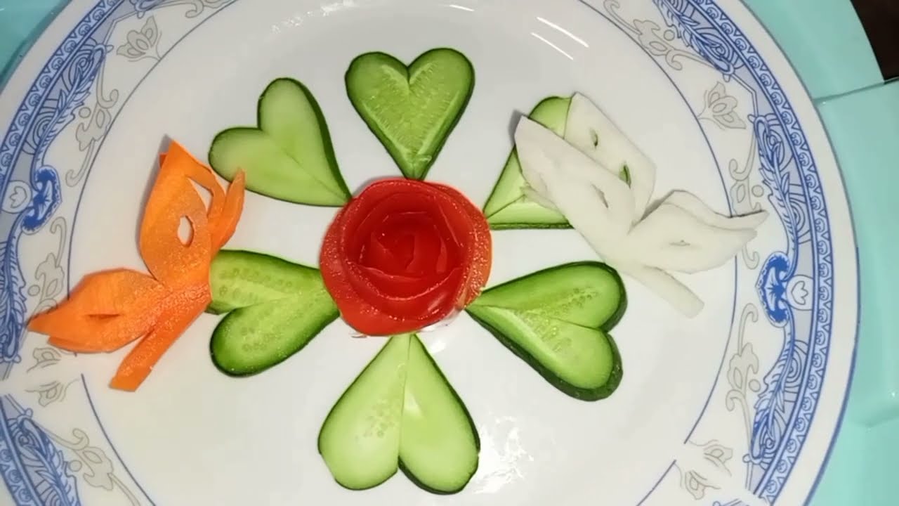 Tỉa Dưa Leo Hình Trái Tim