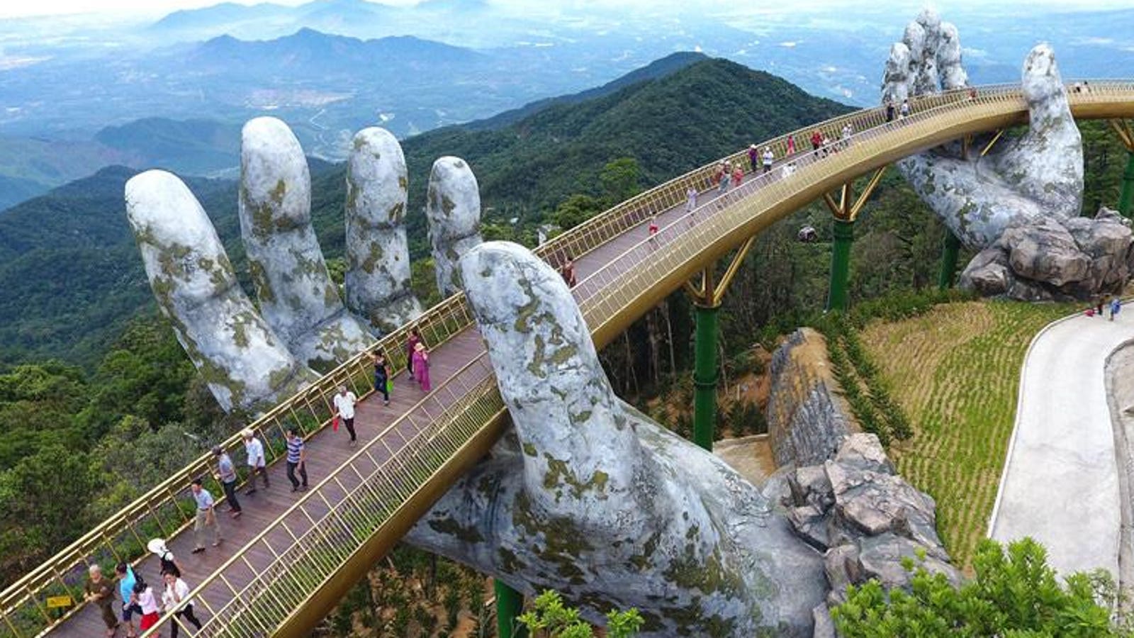 Thơ Về Bà Nà Hills - Thiên Đường Giữa Đỉnh Cao Gallery 2
