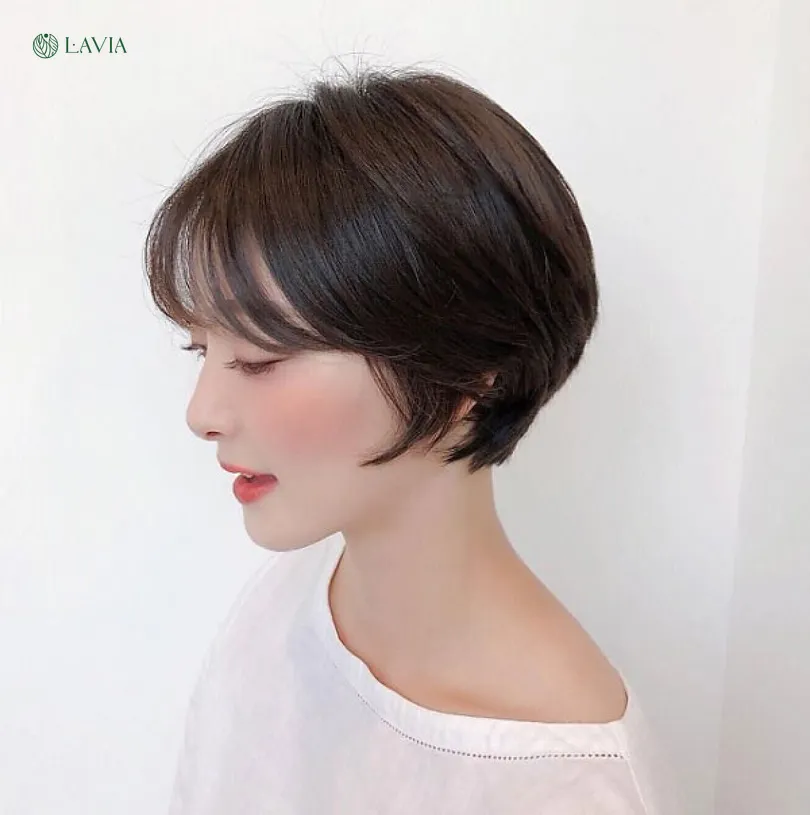 Tóc ngắn cá tính cho nữ mặt tròn