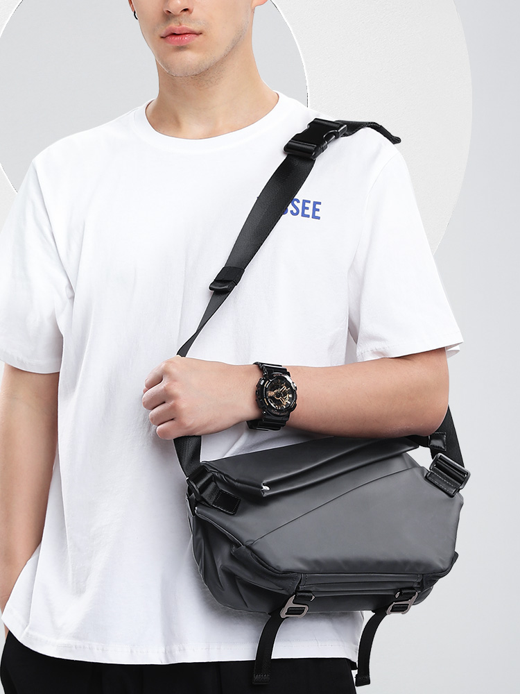 Túi Đeo Chéo Nam Đặc Biệt Tuần Này Gallery 1