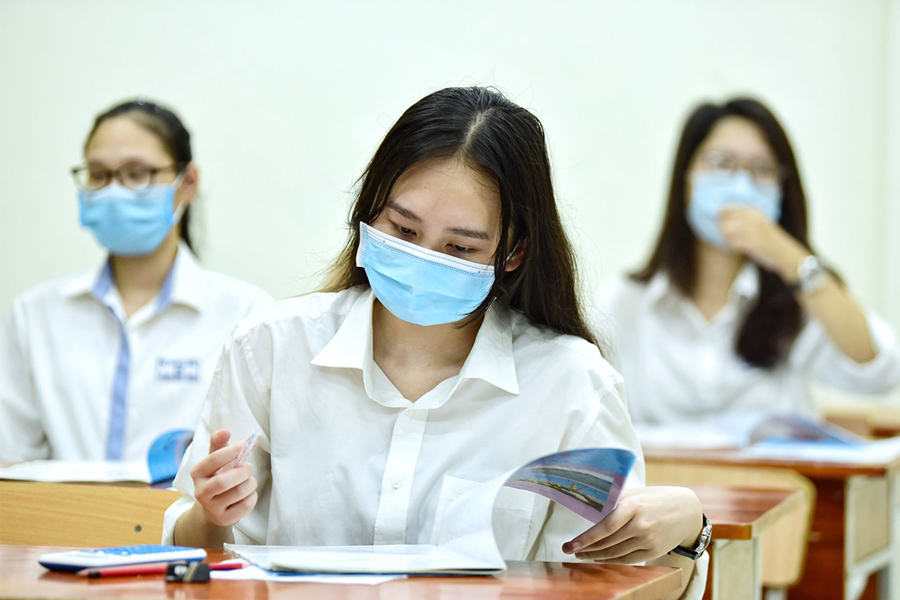 Tốt Nghiệp Đại Học Năm Bao Nhiêu Tuổi?