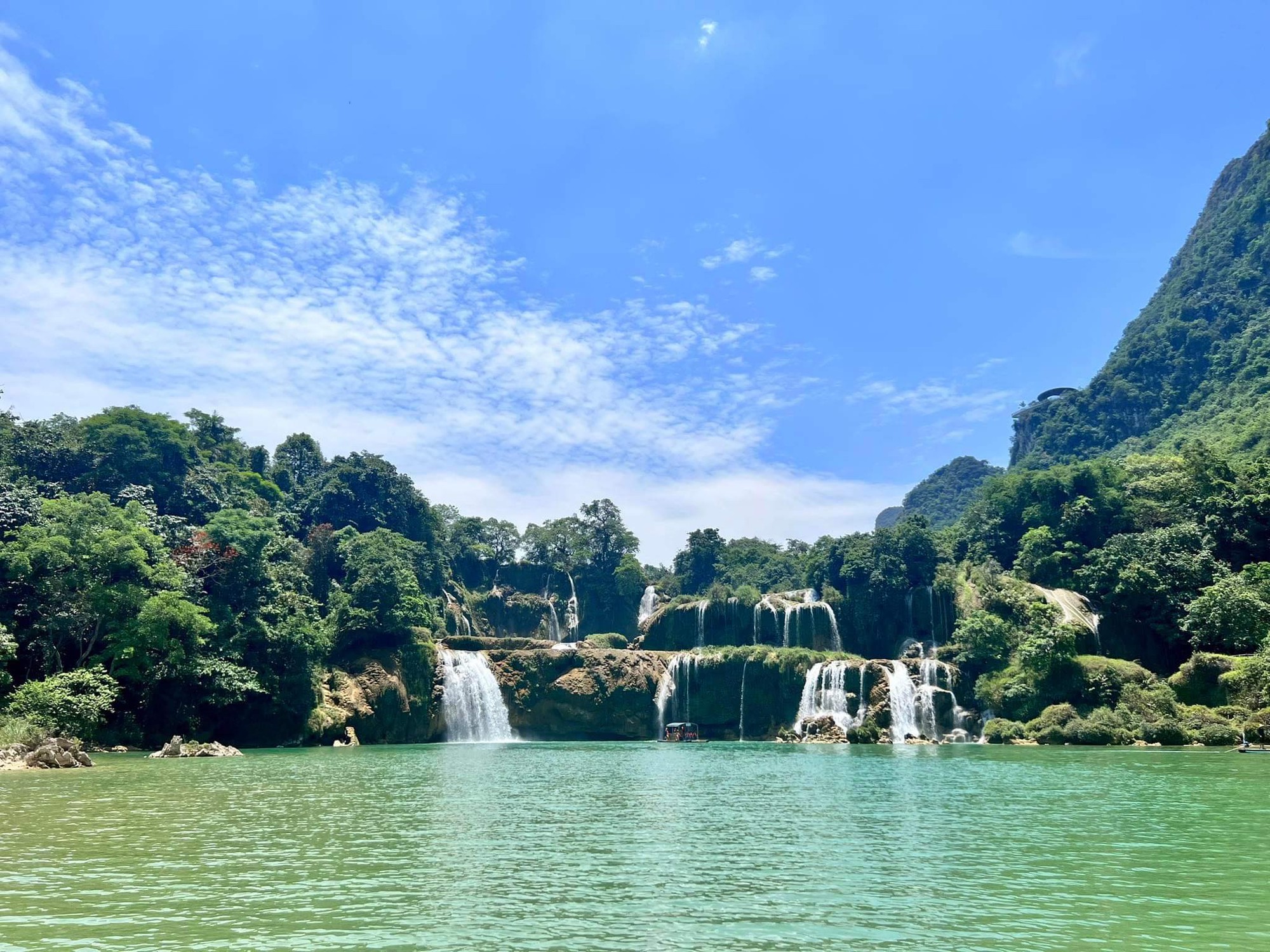 Mình còn trẻ, nơi nào vui vẻ thì mình đi Gallery 2