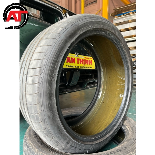 Tráng Lốp Chống Đinh: Giải Pháp Bảo Vệ Lốp Xe Hiệu Quả