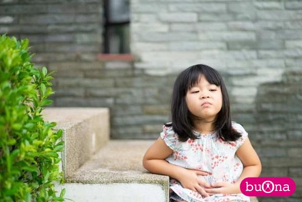 Trẻ 4 tuổi hay ị ra quần: Nguyên nhân và cách xử lý