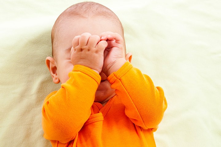 Trẻ Hay Dụi Mắt: Nguyên Nhân và Cách Khắc Phục