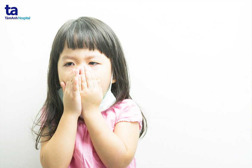 Trẻ Hay Thở Hắt Ra: Nguyên Nhân Và Cách Xử Trí
