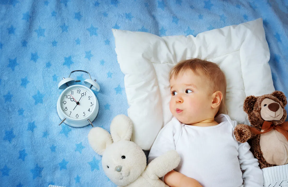 Trẻ Trằn Trọc Khó Ngủ: Nguyên Nhân và Cách Giúp Bé Ngủ Ngon