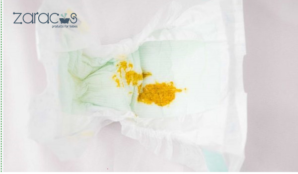 Trẻ xì hơi ra nước màu vàng: Nguyên nhân và cách xử lý
