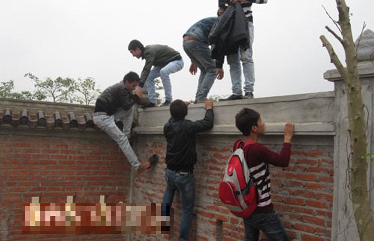 Trèo tường hay Chèo tường?