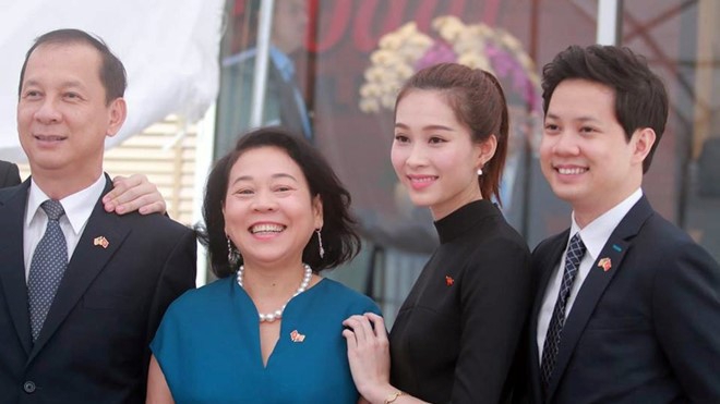 Trung Thủy Là Gì? Định Nghĩa, Ví Dụ Và Ý Nghĩa Của Trung Thủy