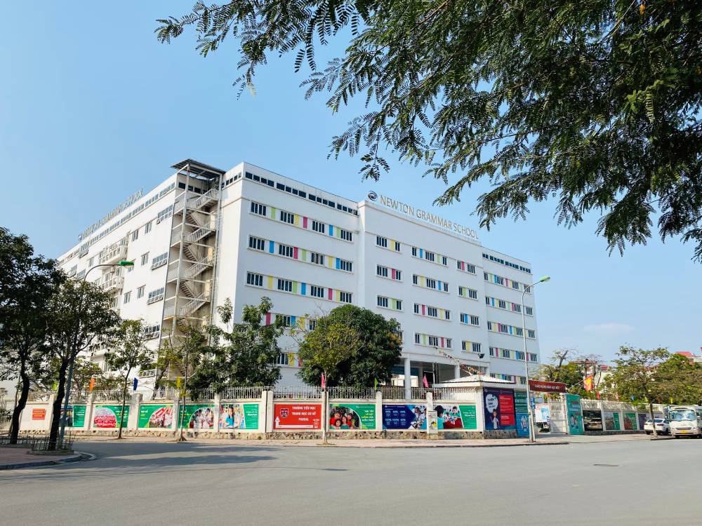 Trường Tiểu học I Sắc Niutơn
