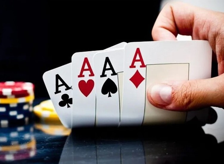 Tứ Quý Chặt Được Đôi Heo Không?