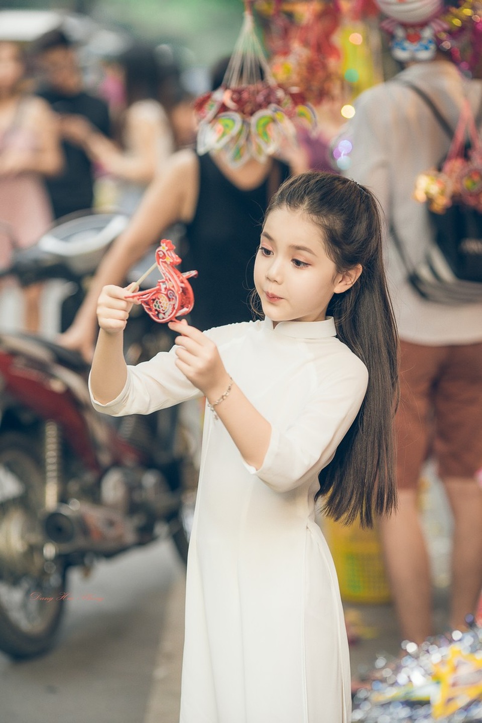 Tuổi 8: Thế giới thú vị của những khám phá!